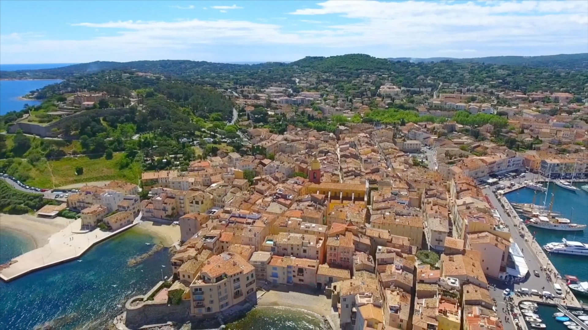 Saint-Tropez : à la découverte du village des stars - Vimeo thumbnail